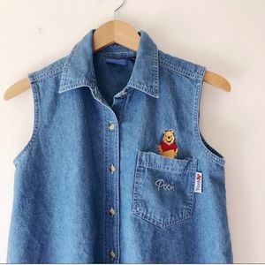 Vintage 90’s denim Disney Pooh sleeveless shirt M